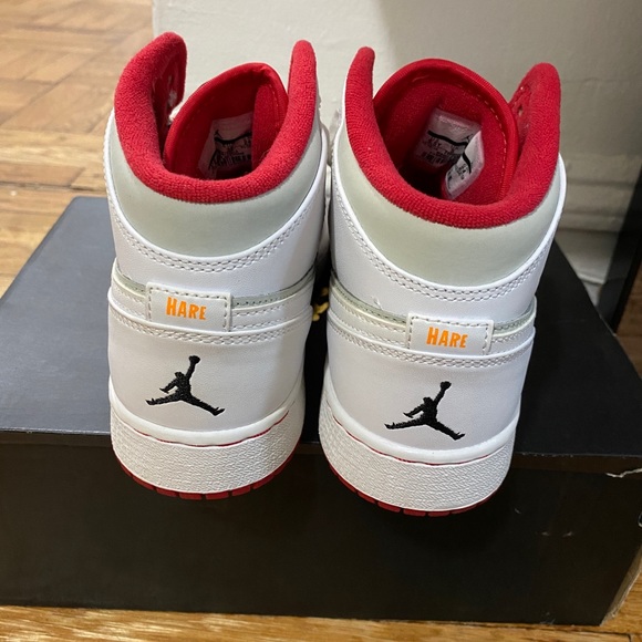 Air Jordan 1 Hare Mid WB retro authentic size 5.5 - Picture 5 of 6